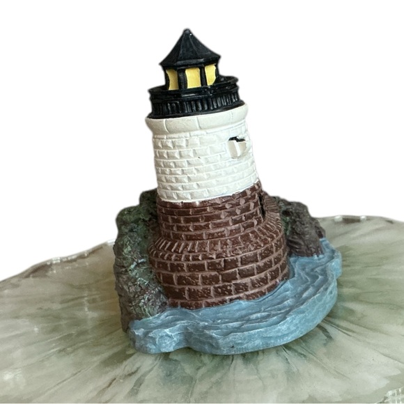 Spoontiques Castle Hill Lighthouse Figurine Beach Decor - Picture 5 of 7